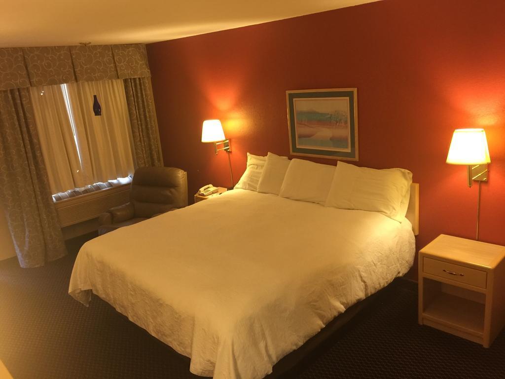Americas Best Value Inn - Garden City Zewnętrze zdjęcie