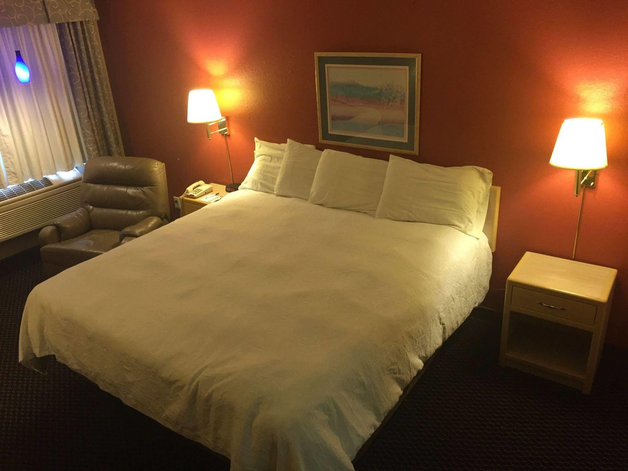 Americas Best Value Inn - Garden City Zewnętrze zdjęcie