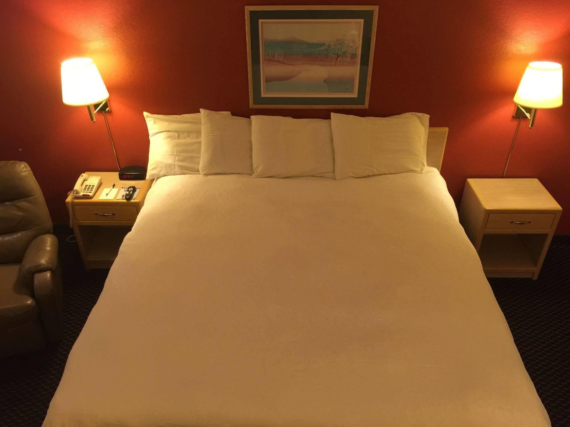 Americas Best Value Inn - Garden City Zewnętrze zdjęcie