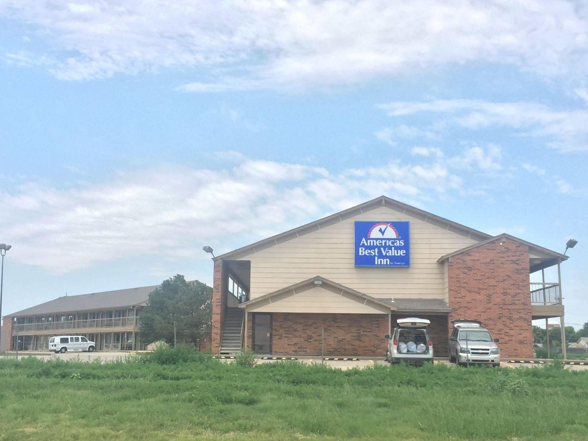 Americas Best Value Inn - Garden City Zewnętrze zdjęcie